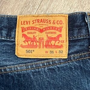 W31 x 32L Levi’s 501 jeans.